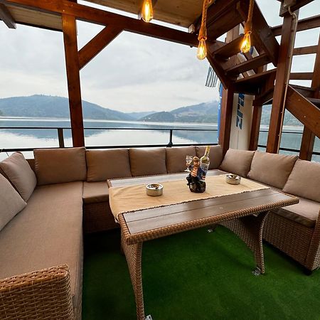 Holiday Bicaz Bungalows On The Lake Extérieur photo