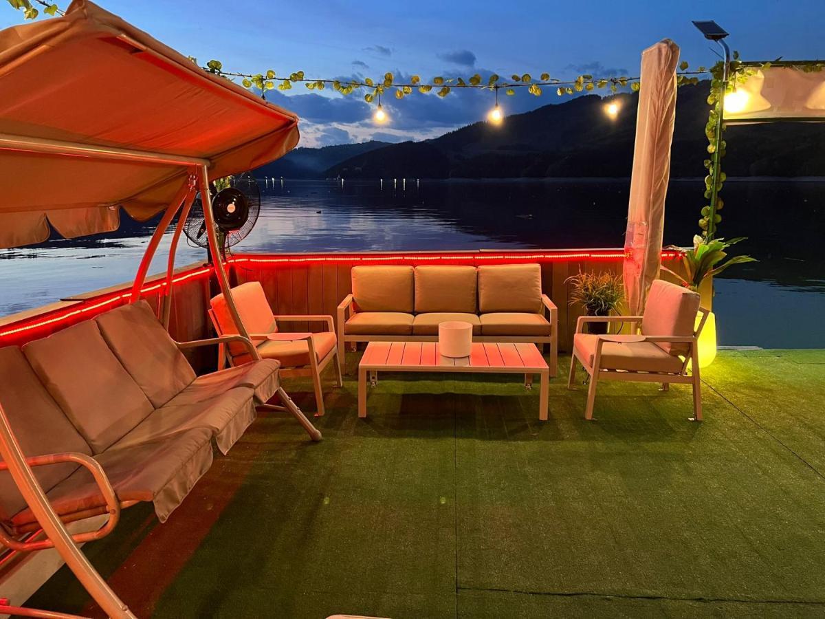Holiday Bicaz Bungalows On The Lake Extérieur photo
