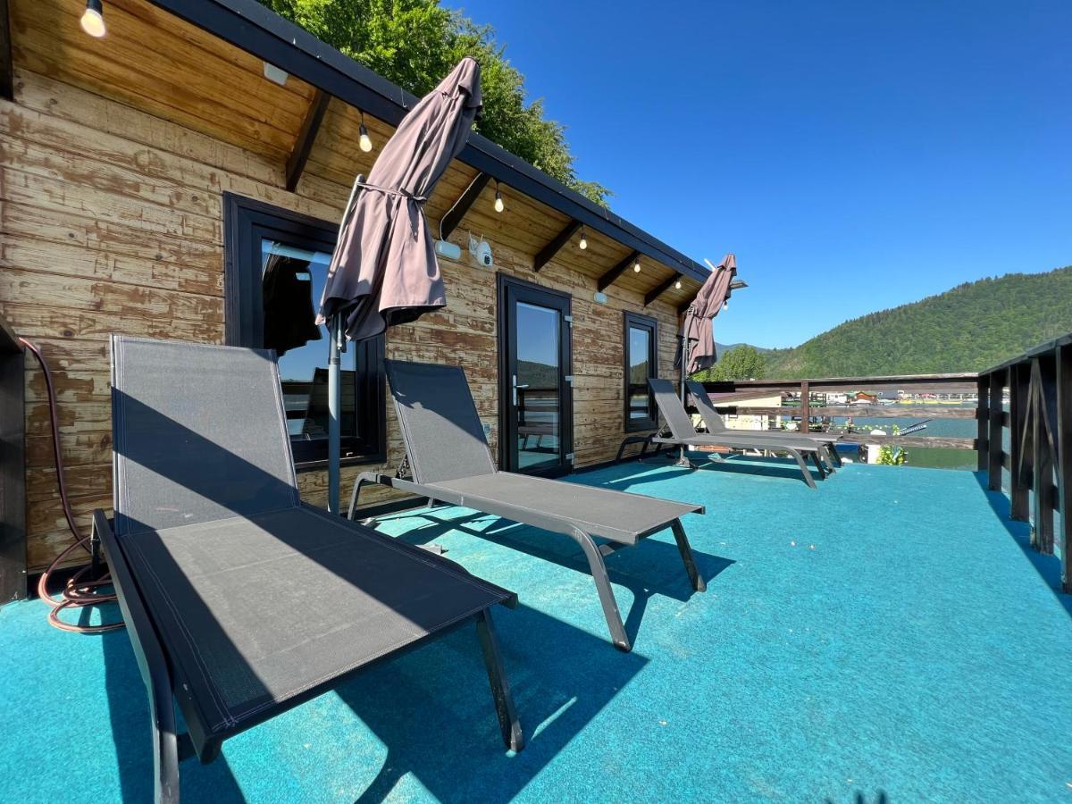Holiday Bicaz Bungalows On The Lake Extérieur photo