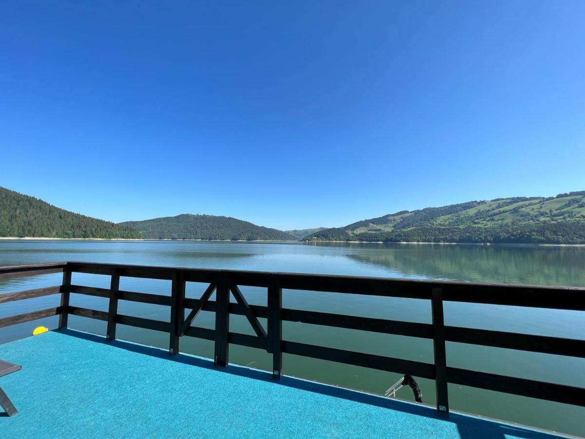 Holiday Bicaz Bungalows On The Lake Extérieur photo