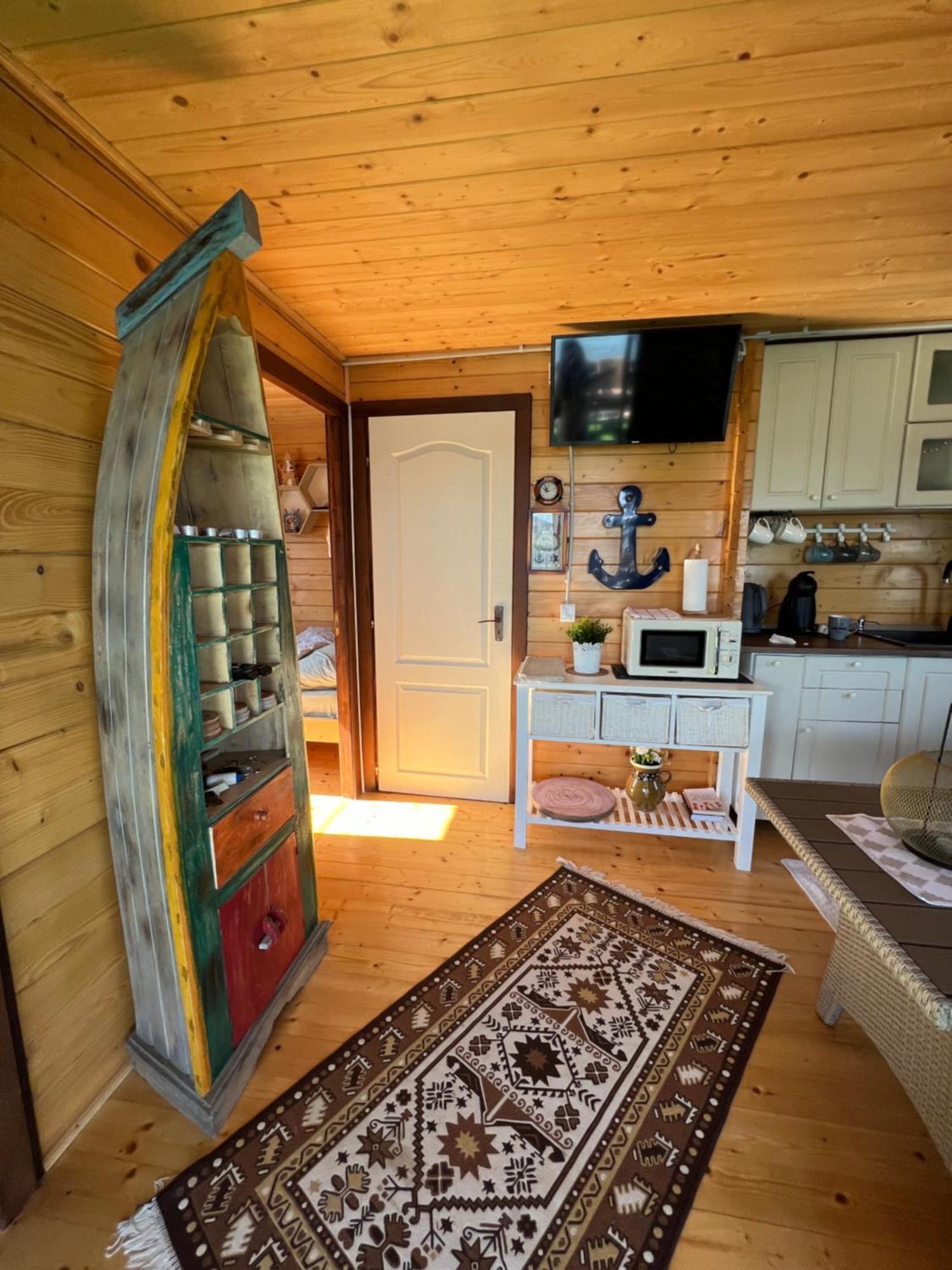 Holiday Bicaz Bungalows On The Lake Extérieur photo