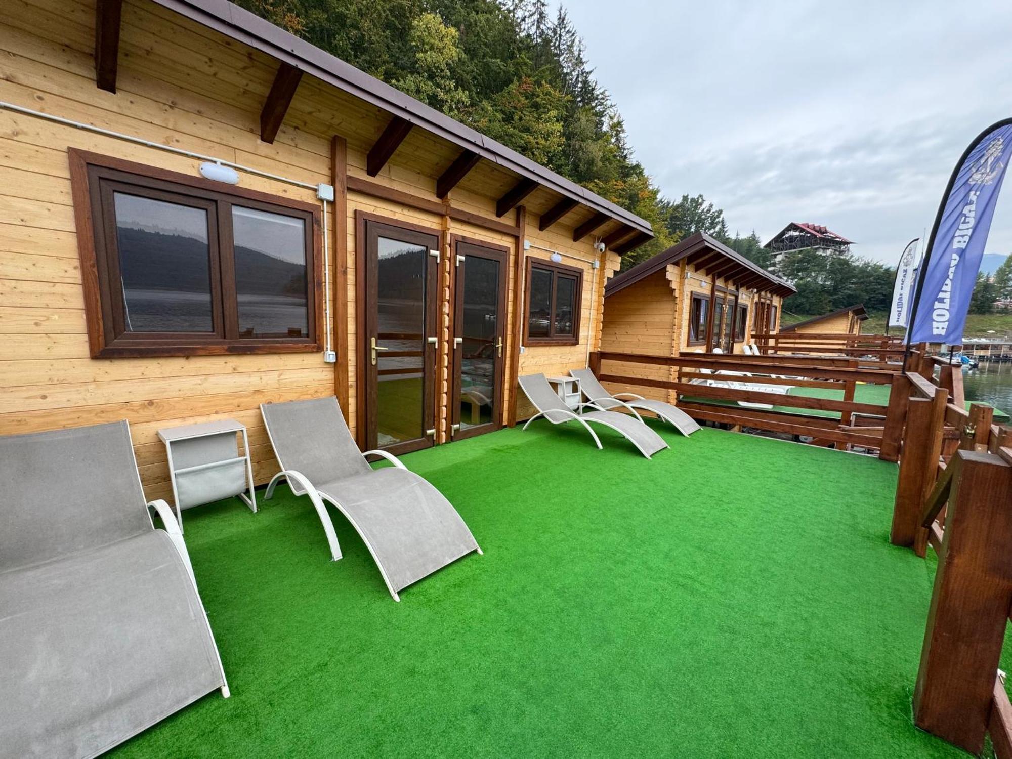 Holiday Bicaz Bungalows On The Lake Extérieur photo