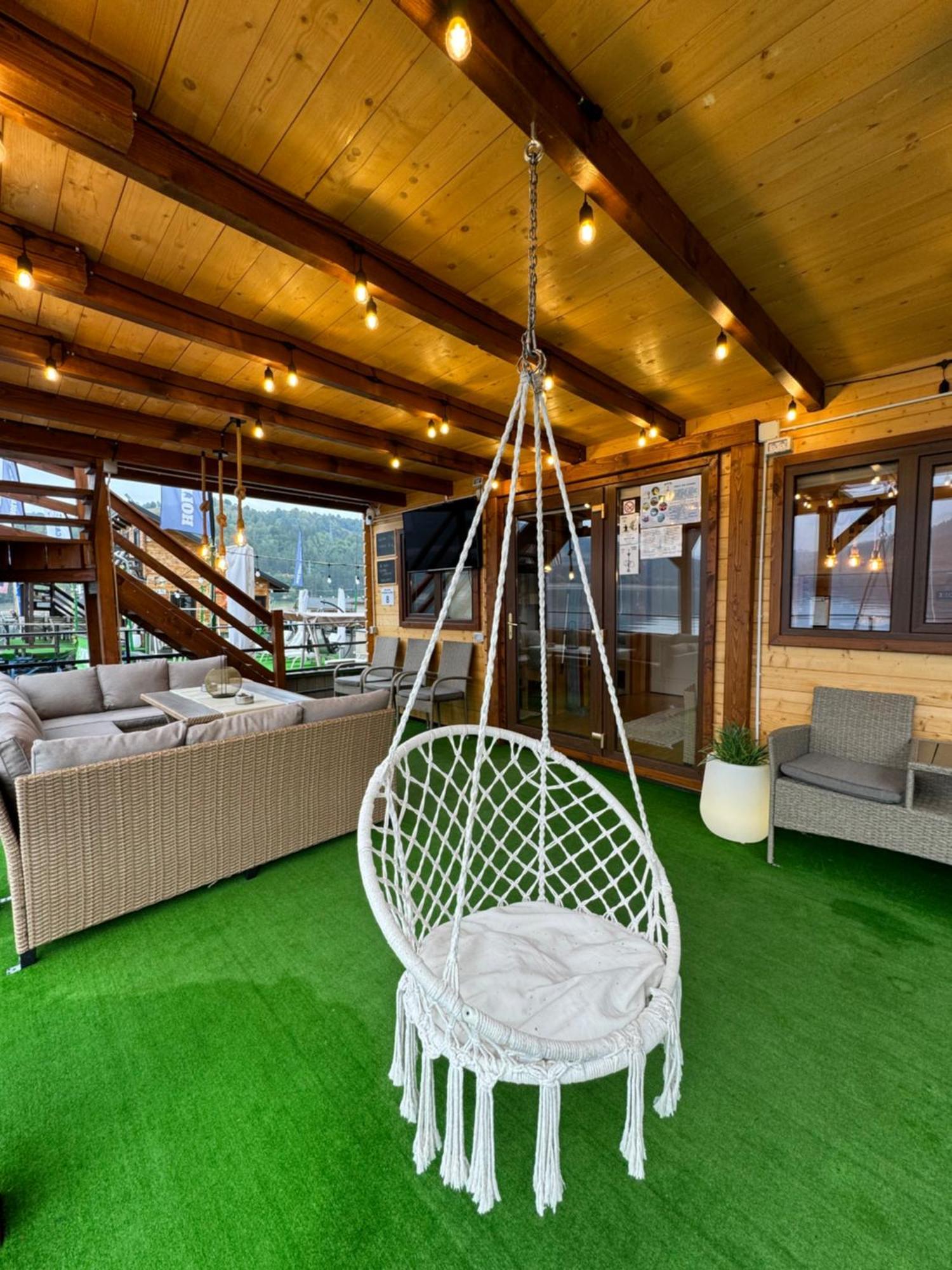 Holiday Bicaz Bungalows On The Lake Extérieur photo